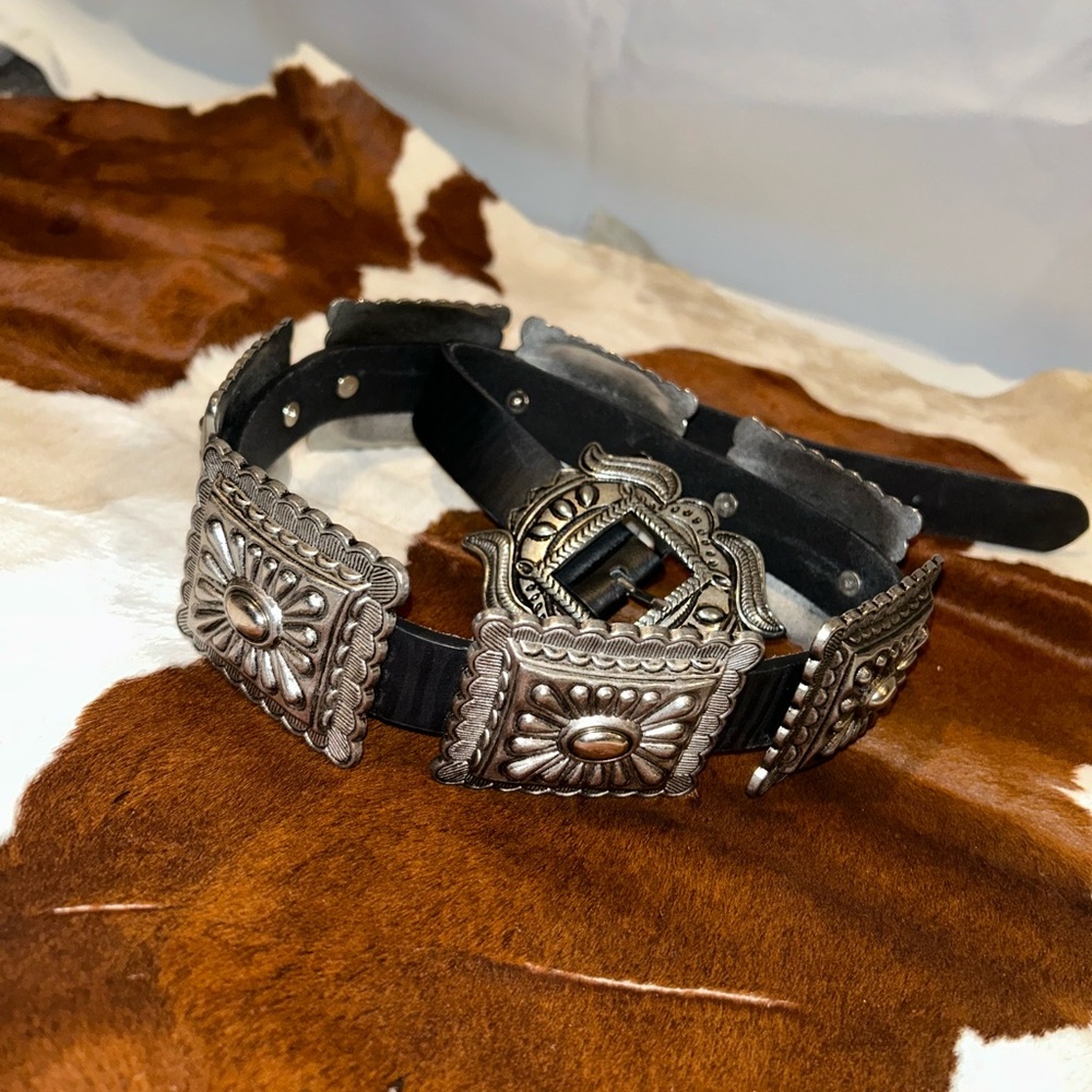 Western concho belt